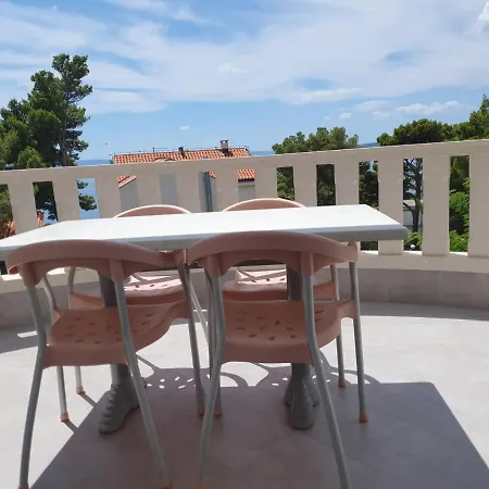 Loncar Apartment
