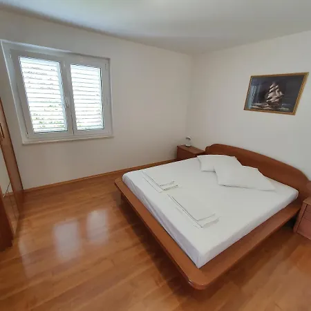 Apartment Loncar