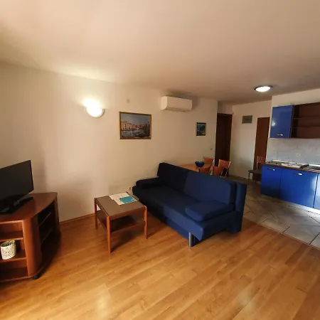 Loncar Apartment Brela