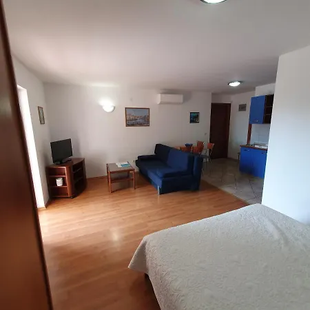 Loncar Apartment Brela