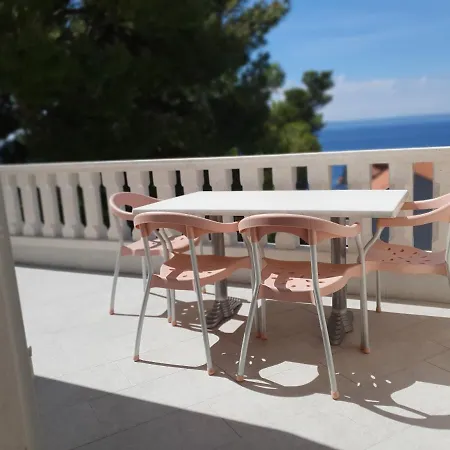 Loncar Apartment