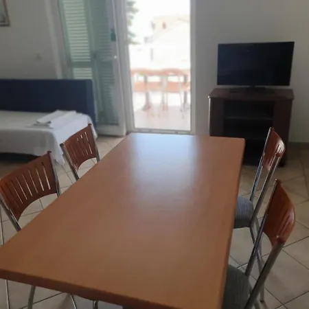 Apartment Loncar