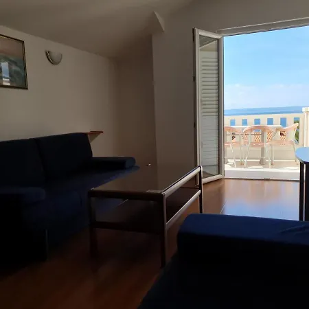 Loncar Apartment *